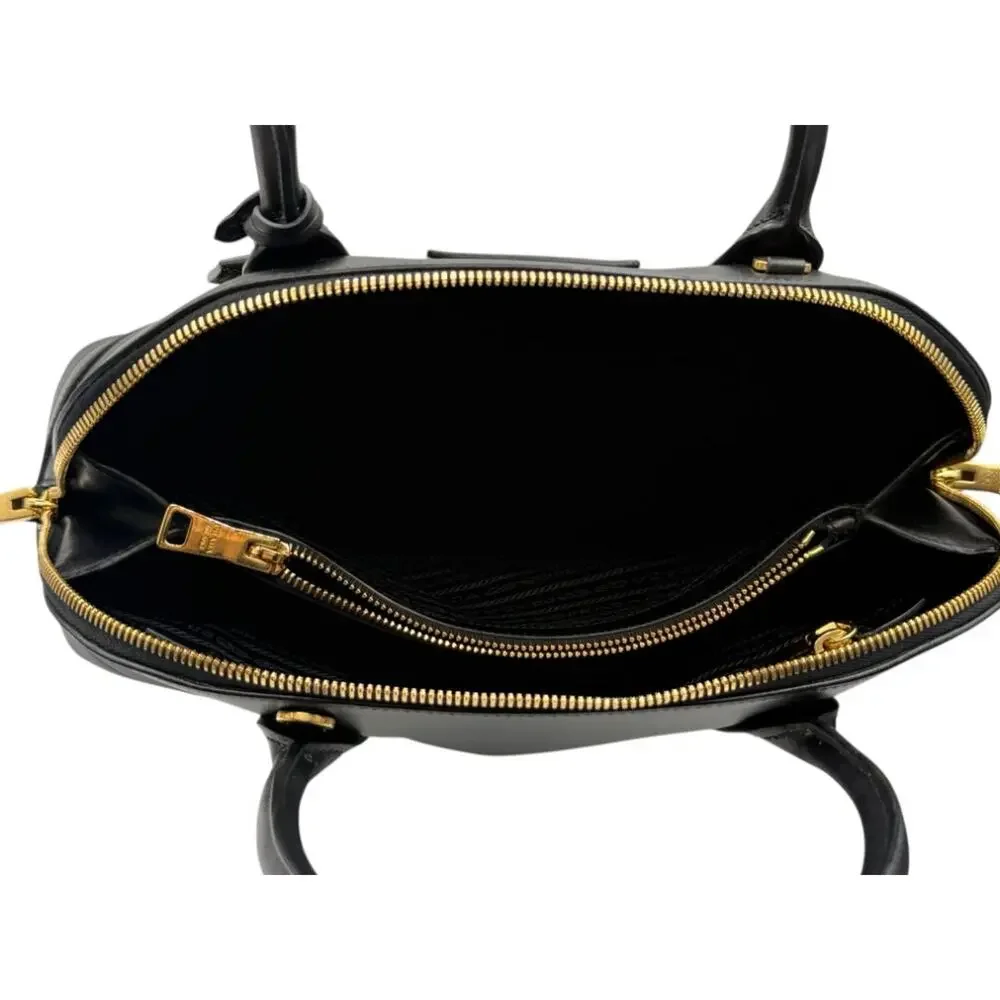 Prada black city